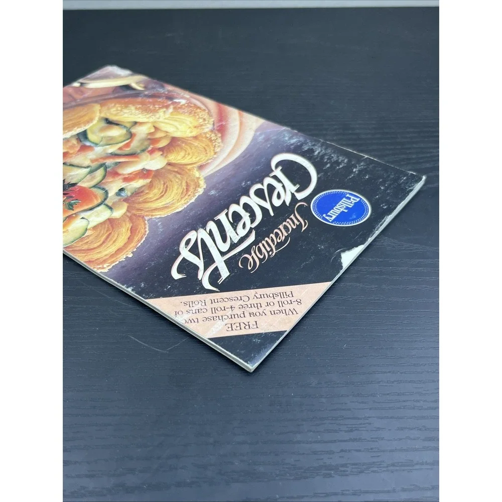Pillsbury Incredible Crescents‎ Cookbook Crescent Roll Recipes Baking
